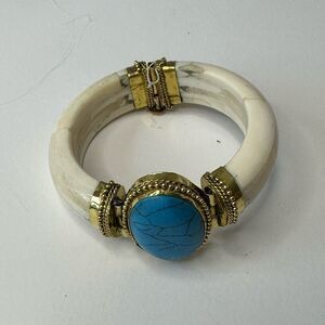 CLIVE SHOW BRACELET DEALS